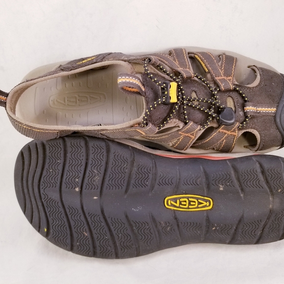 KEEN WATERPROOF MAN OUTDOOR SANDALS CLOSE TOE BROWN SIZE US 10 EUR 43 - Picture 9 of 9